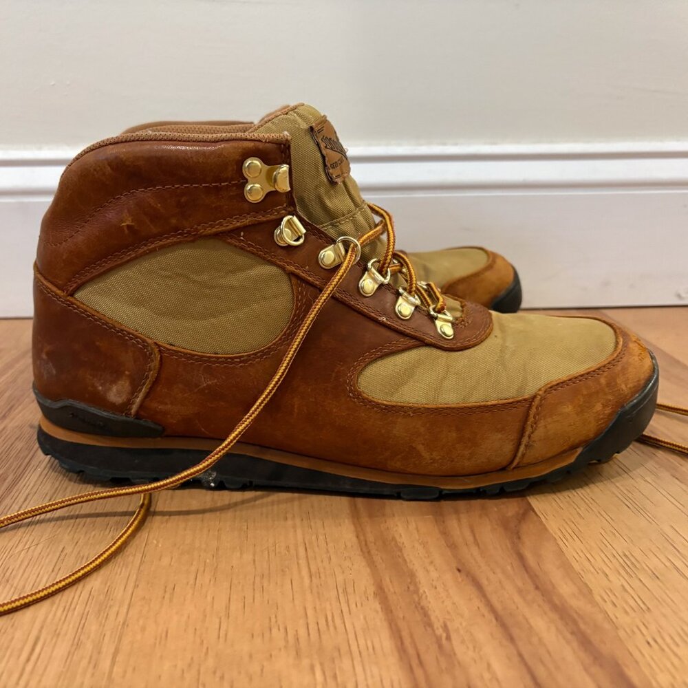 Danner Jag Boots Mens Size 11 Brown and Khaki